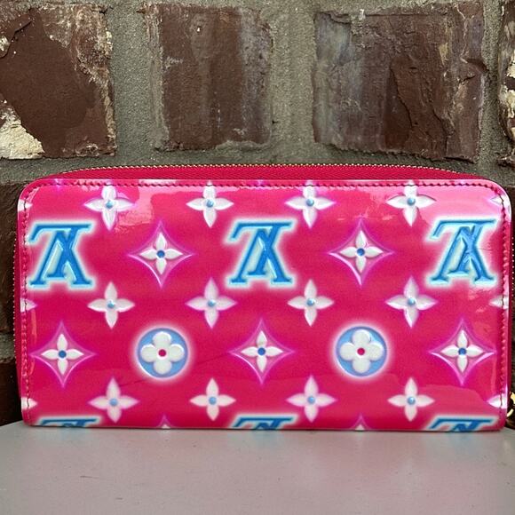 Louis Vuitton Valentine Vernis Wallet - Picture 6 of 8